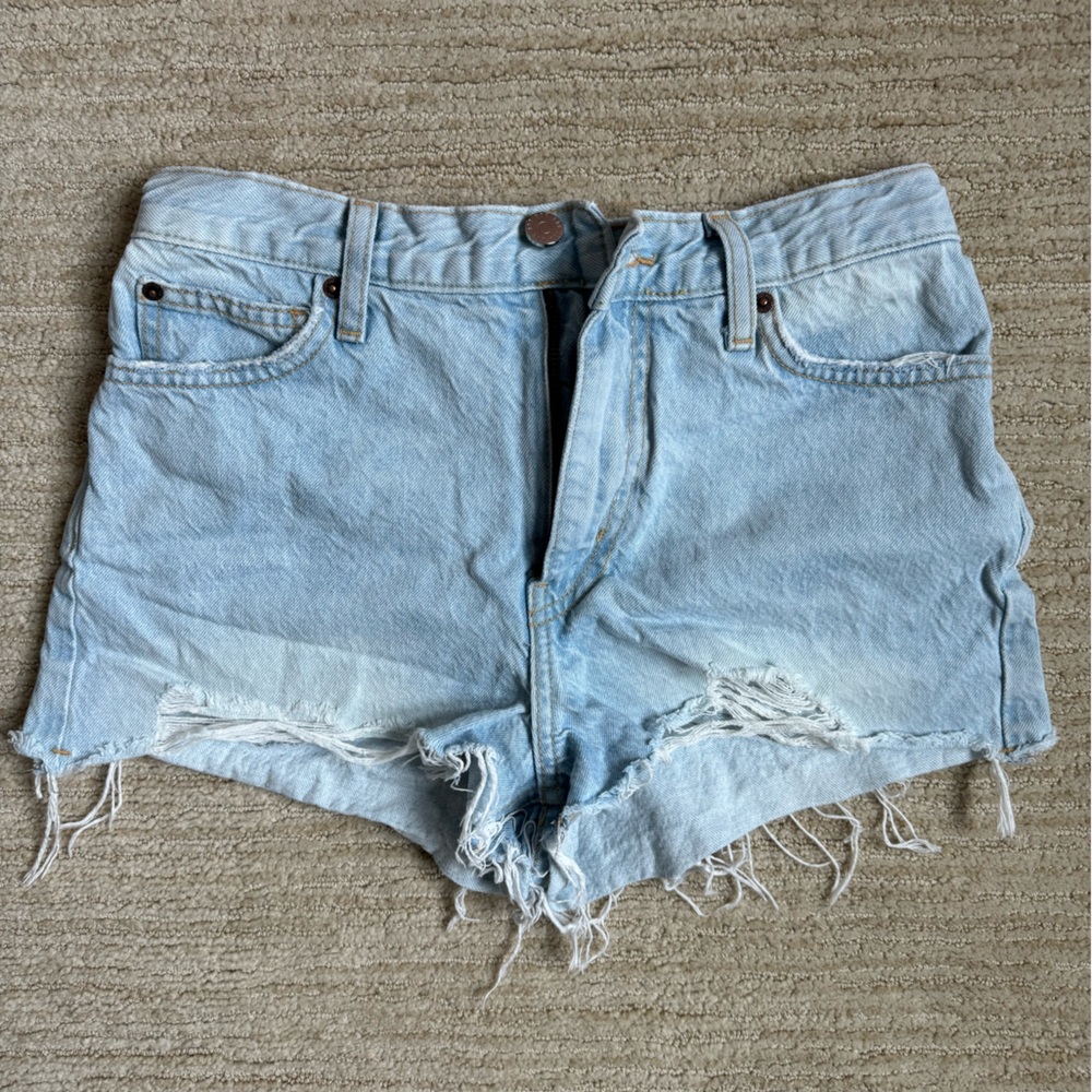 BDG girlfriend high-rise denim shorts (27)